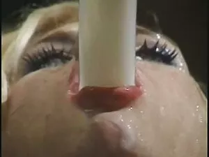 Enormes tetas video  ...