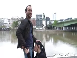Nena tetona rusa se  ...