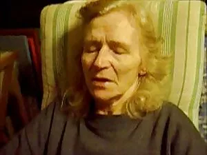 Erin con enormes tet ...